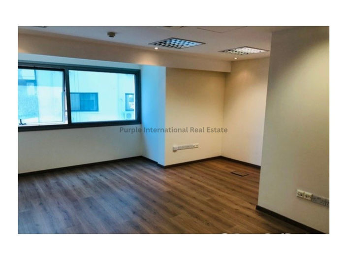 Image No.5-Commercial à vendre à Neapolis