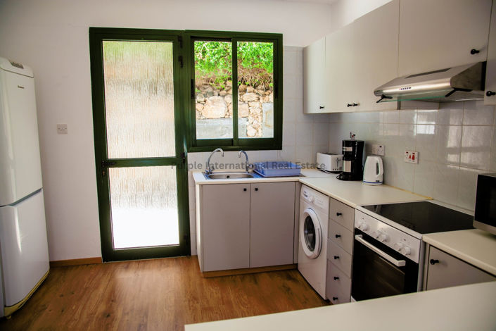 Image No.11-Commercial à vendre à Kissonerga