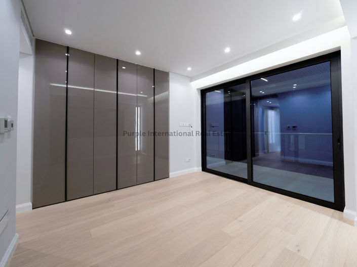 Image No.14-3 Bed Apartment for sale