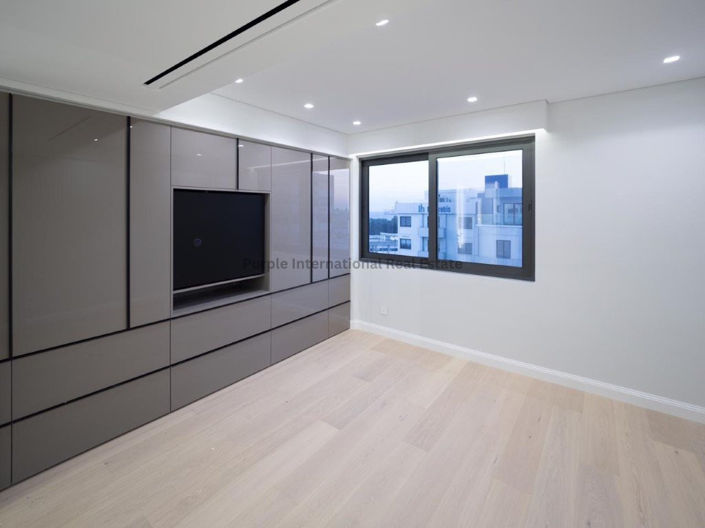 Image No.11-3 Bed Apartment for sale