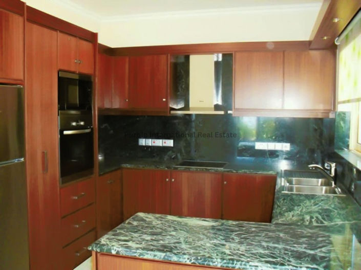 Image No.3-4 Bed Villa for sale