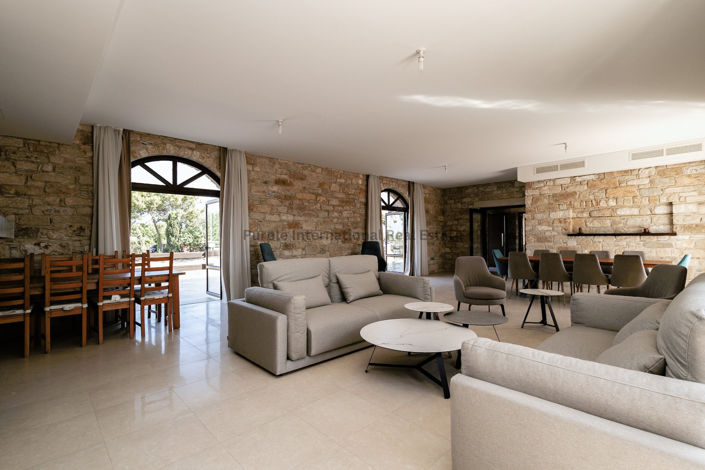 Image No.10-Villa de 6 chambres à vendre à Pervolia