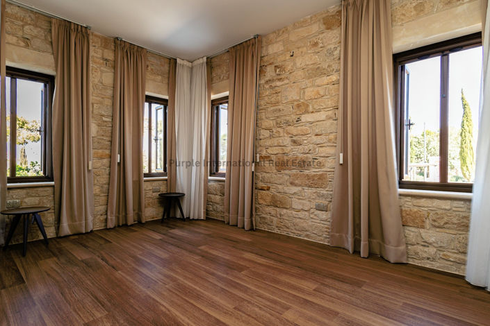 Image No.30-Villa de 6 chambres à vendre à Pervolia