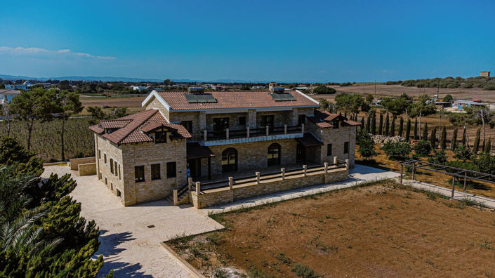 Image No.46-Villa de 6 chambres à vendre à Pervolia