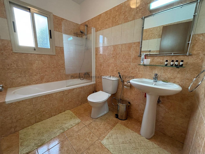 Image No.6-Appartement de 3 chambres à vendre à Mesa Geitonia