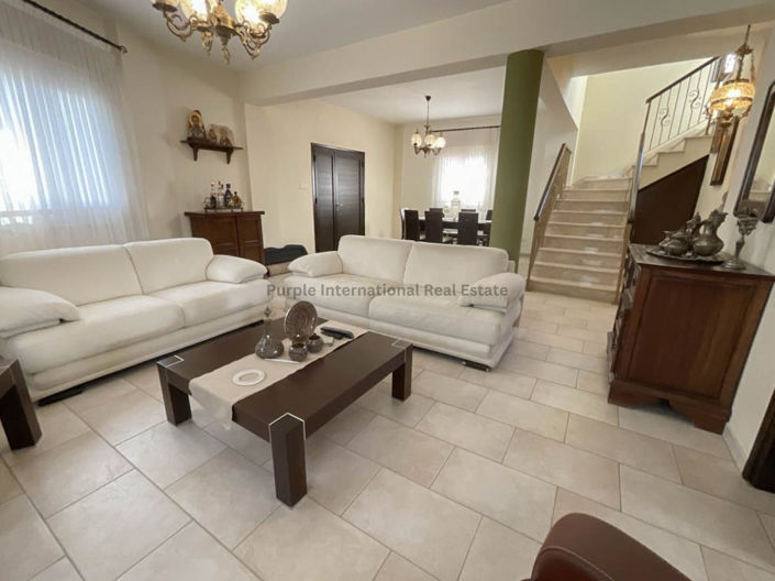 Image No.9-Villa de 4 chambres à vendre à Aradippou