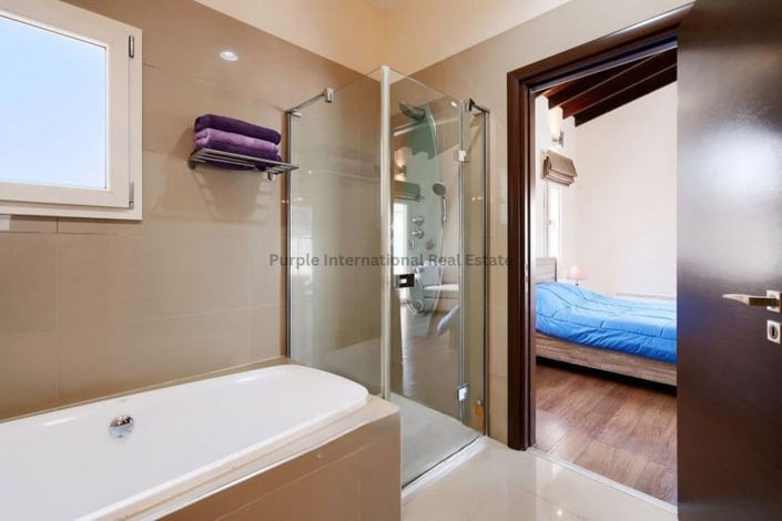 Image No.15-Villa de 6 chambres à vendre à Universal