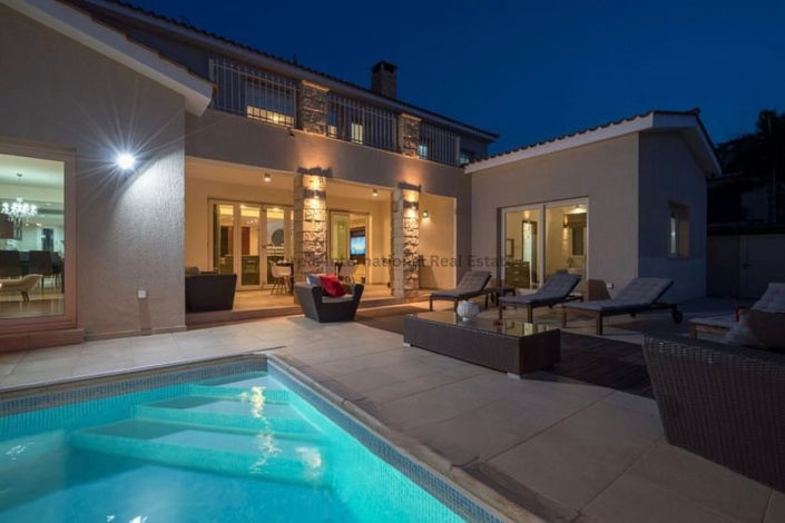 Image No.41-Villa de 6 chambres à vendre à Universal