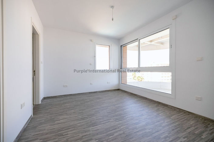 Image No.12-Appartement de 4 chambres à vendre à Mckenzie