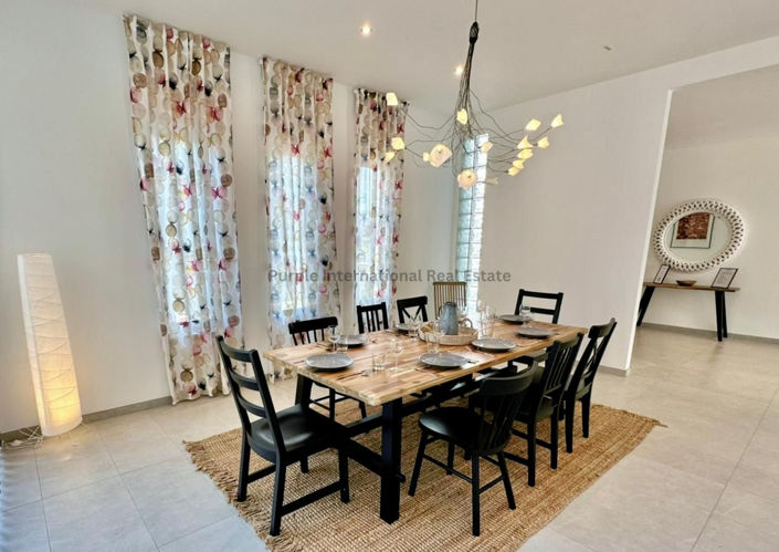 Image No.14-Villa de 5 chambres à vendre à Aradippou