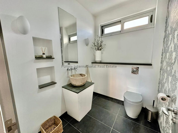 Image No.20-Villa de 5 chambres à vendre à Aradippou