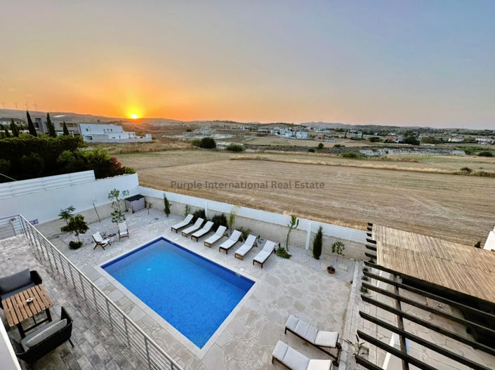 Image No.42-Villa de 5 chambres à vendre à Aradippou