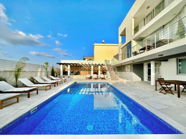 Image No.43-Villa de 5 chambres à vendre à Aradippou