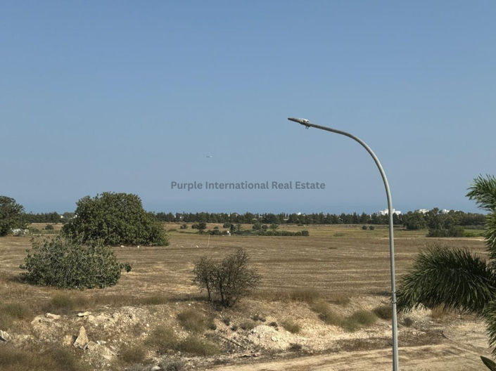 Image No.12-3 Bed Villa for sale