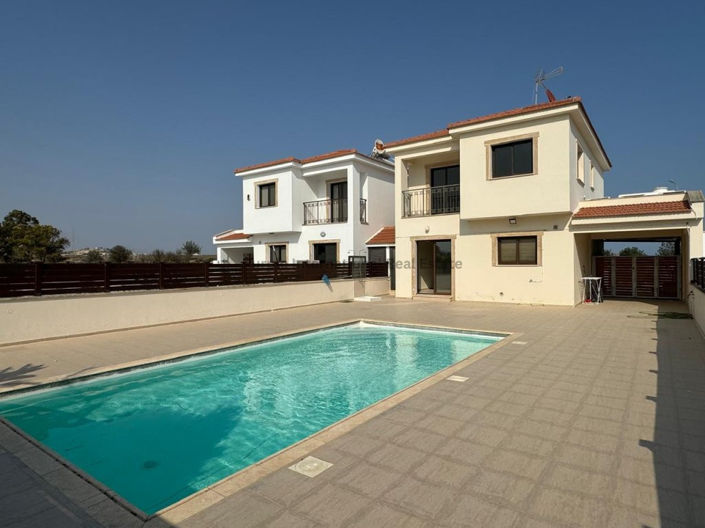 Image No.13-3 Bed Villa for sale