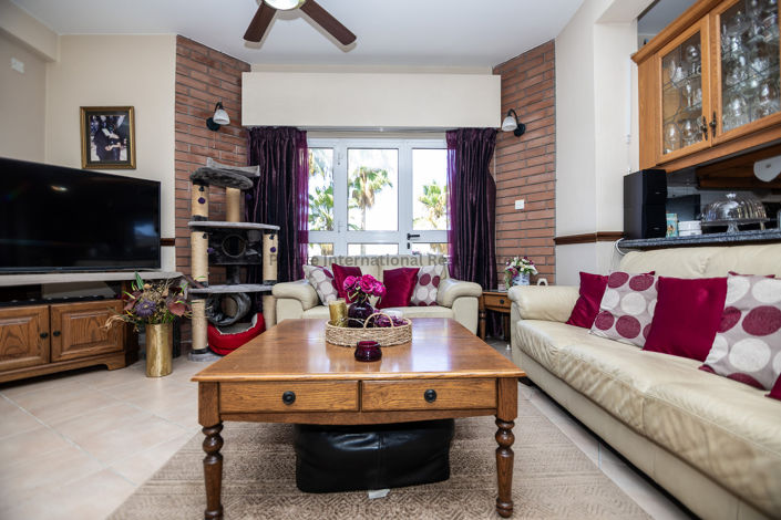 Image No.4-4 Bed Villa for sale