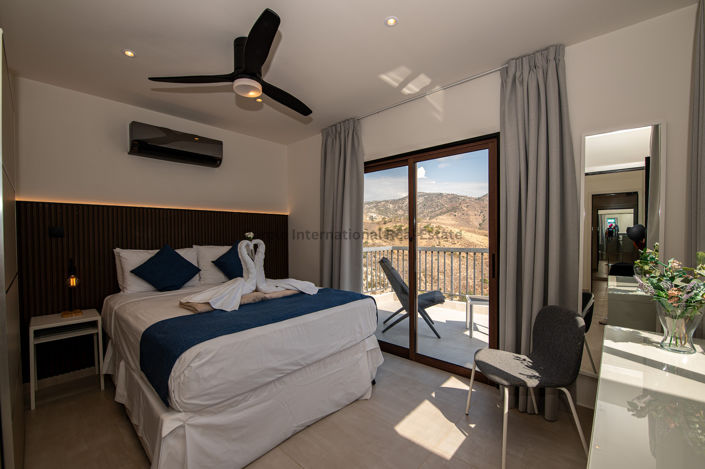 Image No.13-Villa de 5 chambres à vendre à Peyia