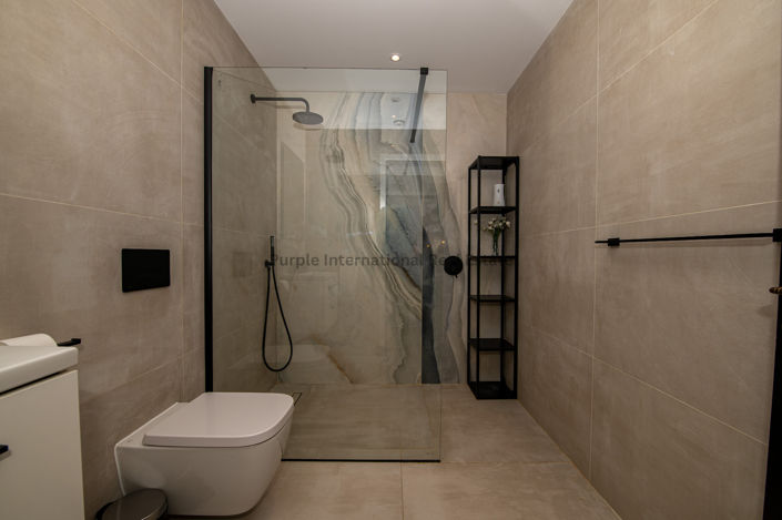 Image No.32-Villa de 5 chambres à vendre à Peyia