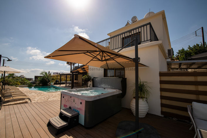 Image No.45-Villa de 5 chambres à vendre à Peyia