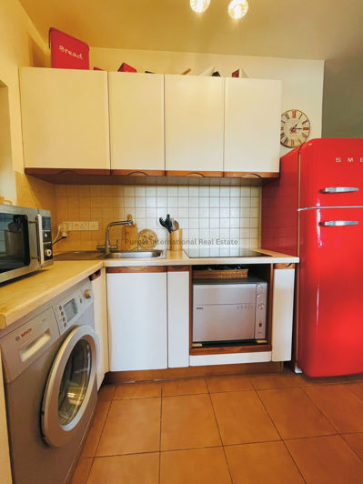 Image No.3-Appartement de 2 chambres à vendre à Agios Tychonas