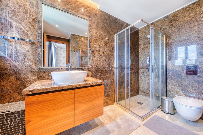 Image No.18-3 Bed Apartment for sale