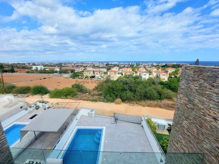 Image No.20-3 Bed Apartment for sale