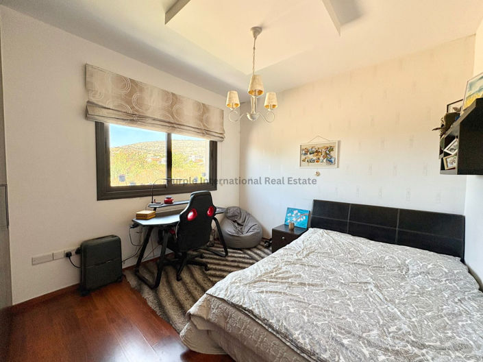 Image No.10-3 Bed Villa for sale