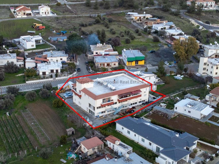 Image No.3-Commercial à vendre à Nicosie