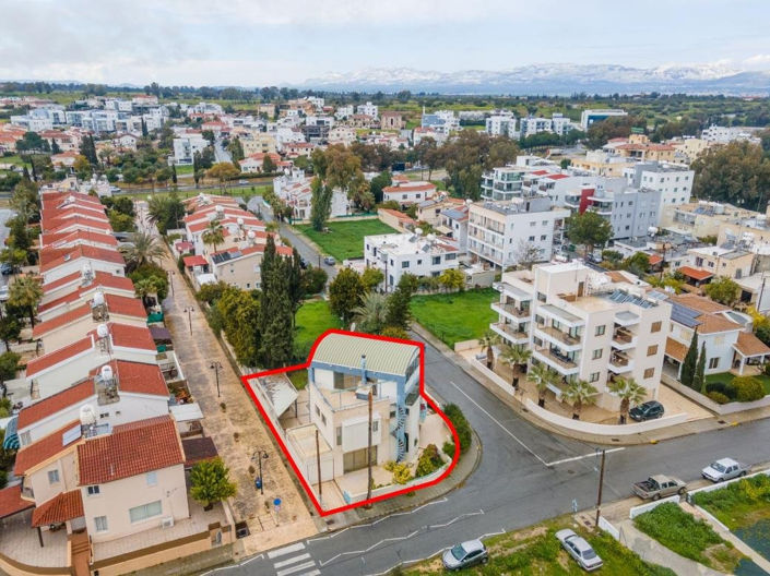 Image No.5-5 Bed Property for sale