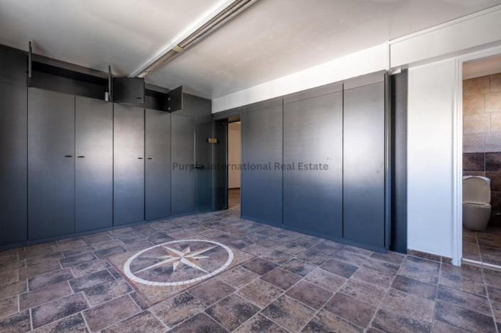 Image No.33-Commercial for sale