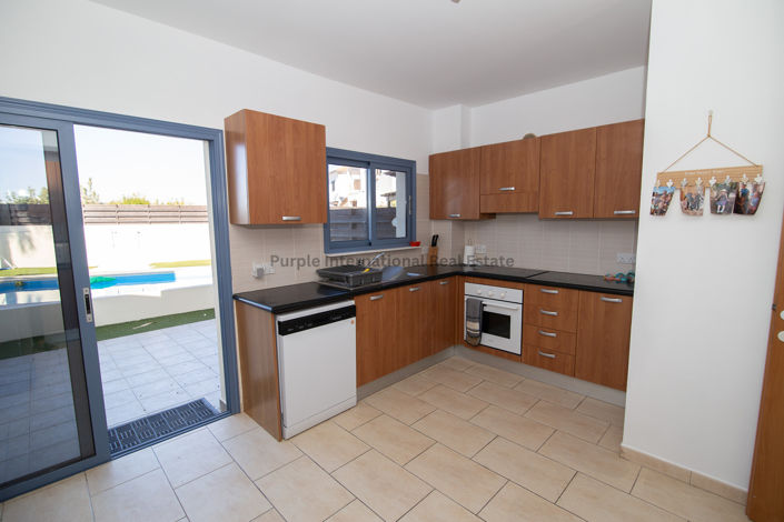 Image No.4-3 Bed Villa for sale