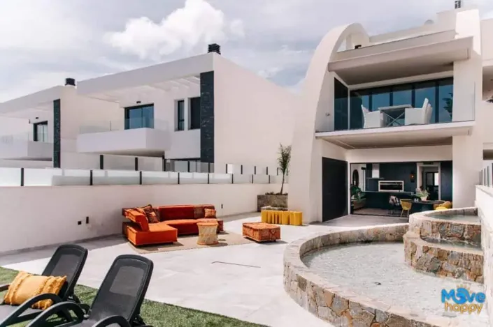 Image No.18-4 Bed Apartment for sale