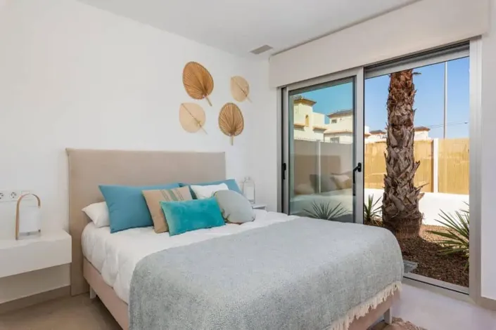 Image No.13-3 Bed Apartment for sale