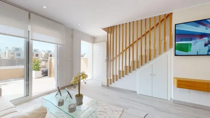 Image No.30-3 Bed Townhouse for sale