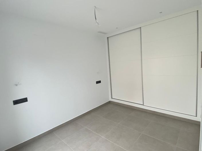 Image No.22-3 Bed Villa for sale