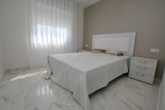 Image No.12-3 Bed Apartment for sale