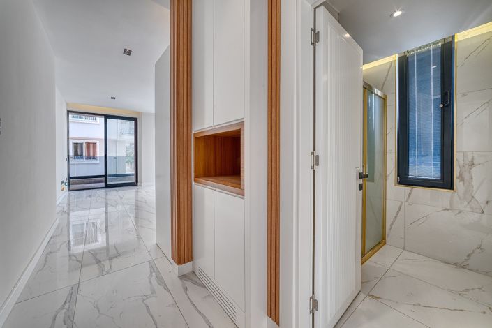 Image No.24-1 Bed Apartment for sale