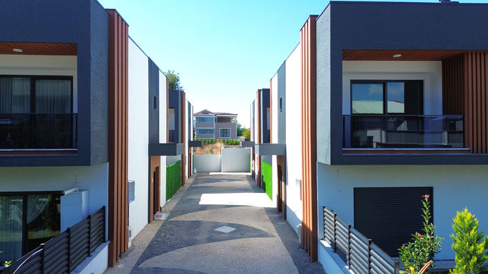 Image No.2-4 Bed House/Villa for sale