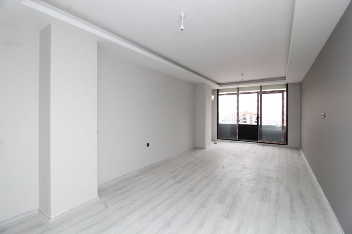 Image No.24-5 Bed Apartment for sale