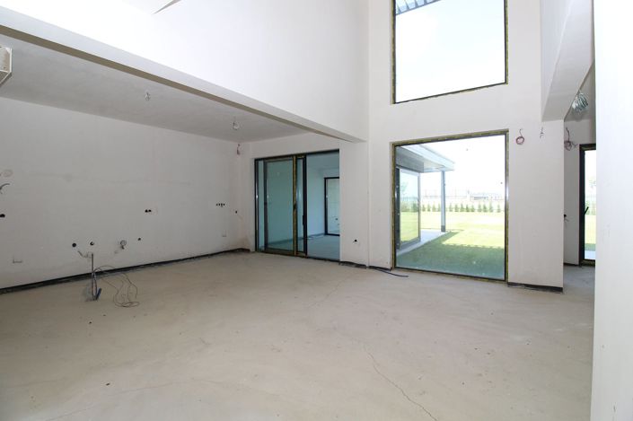 Image No.33-7 Bed House/Villa for sale