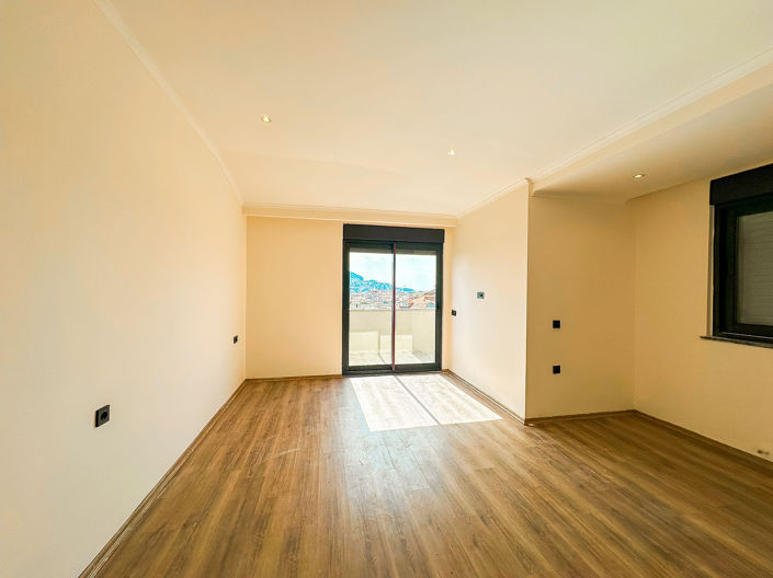 Image No.32-2 Bed Apartment for sale