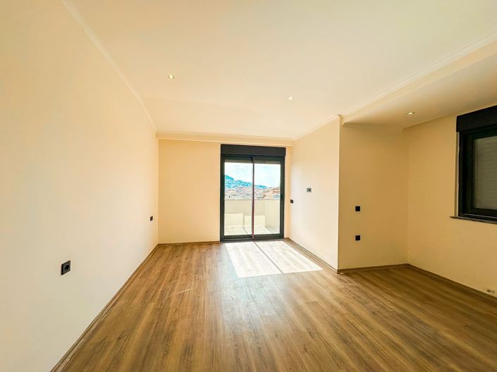 Image No.32-3 Bed Apartment for sale