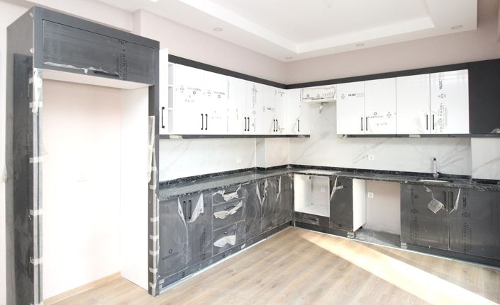 Image No.17-4 Bed Apartment for sale