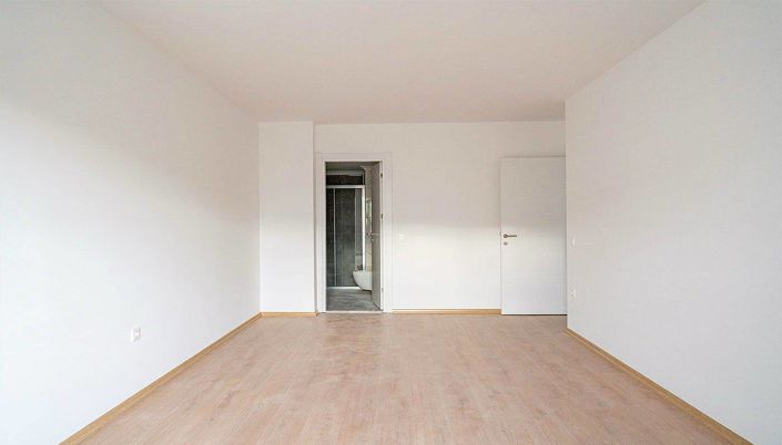 Image No.19-2 Bed Apartment for sale