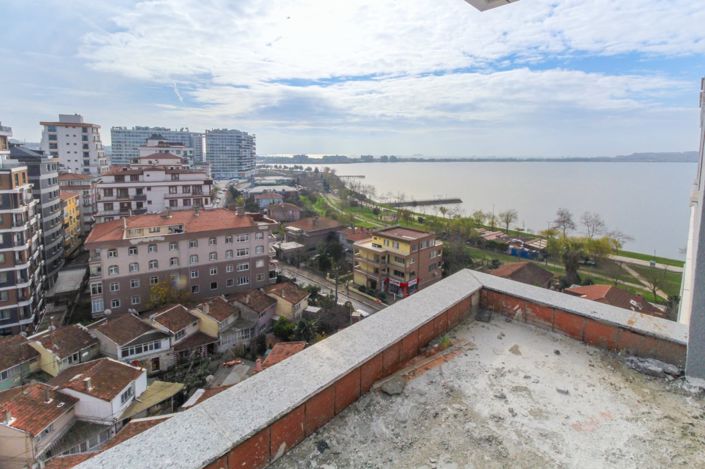 Image No.24-3 Bed Apartment for sale