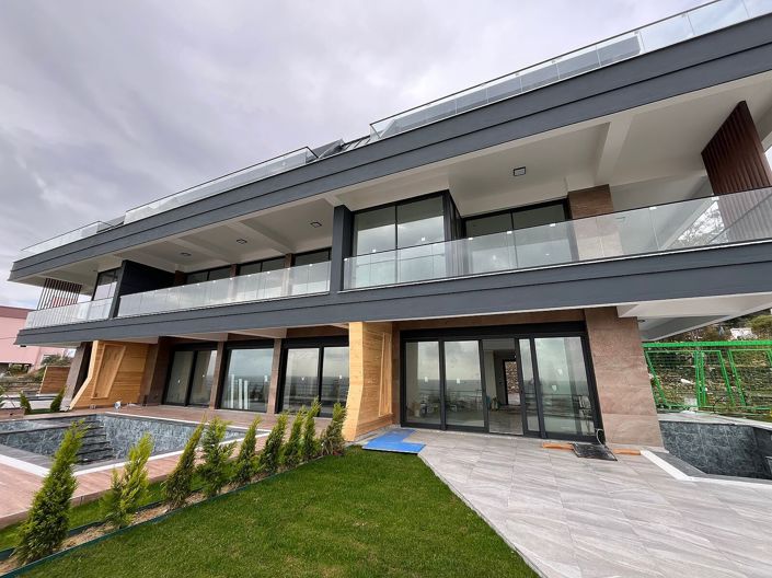 Image No.10-5 Bed House/Villa for sale