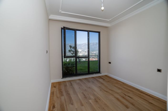 Image No.21-1 Bed Apartment for sale