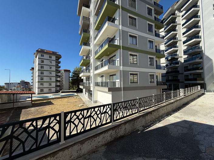 Image No.5-2 Bed Apartment for sale