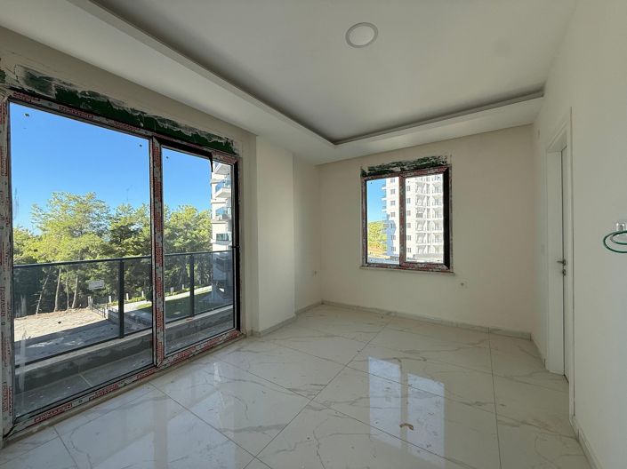 Image No.11-5 Bed Apartment for sale