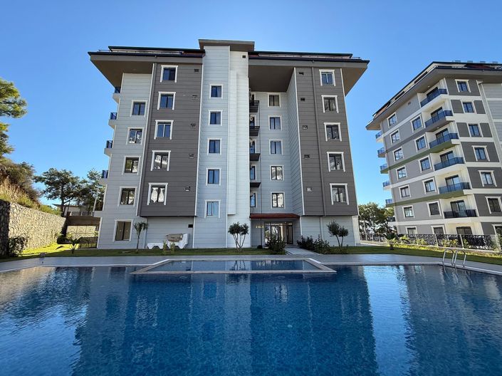 Image No.2-5 Bed Apartment for sale